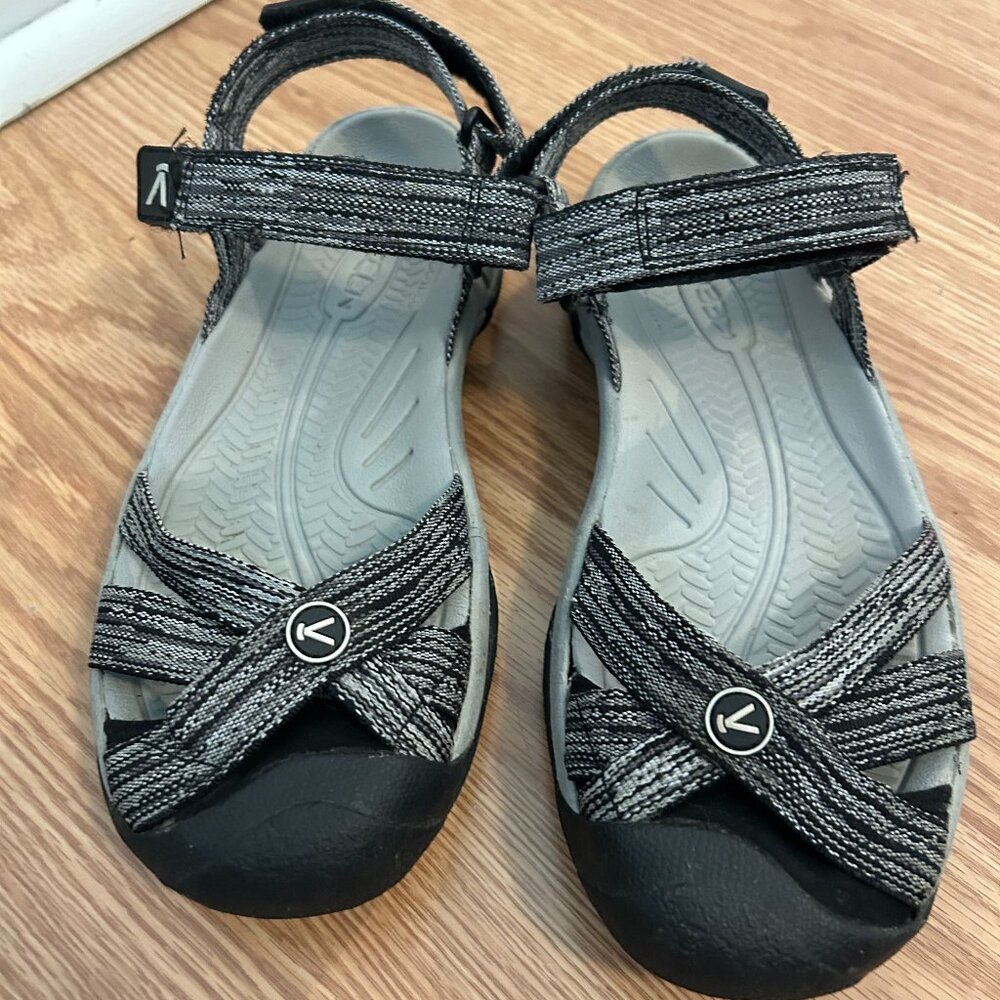 KEEN Womens Bali Strap Closed Toe Breathable Adjustable Comfortable Quick Dry